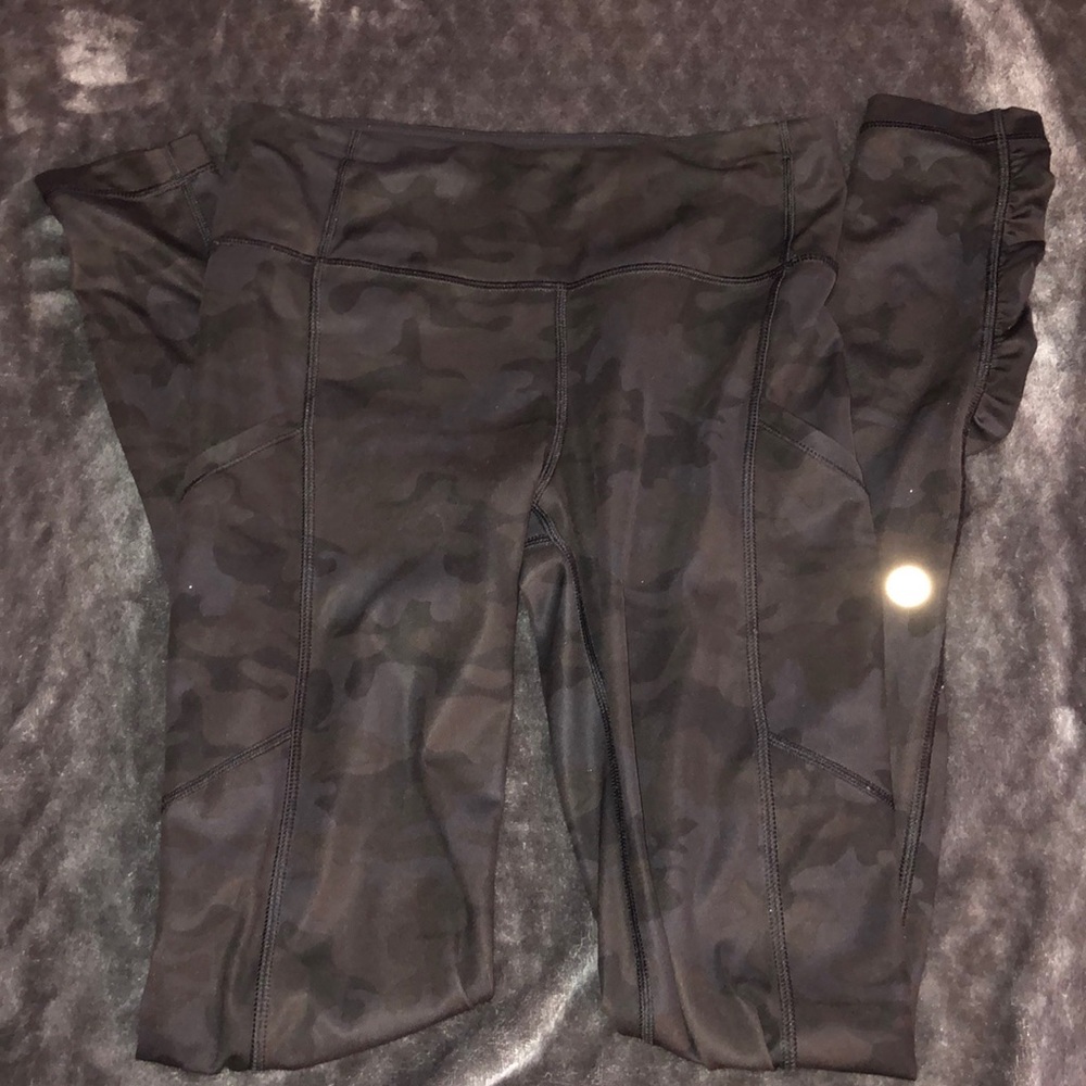 Lululemon camo ruched leggings